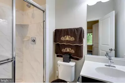 520 Harborview Drive, Oxon Hill, MD 20745 - Photo 5