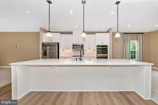 10722 Presidential Pkwy, Upper Marlboro, MD 20772 - Photo 3