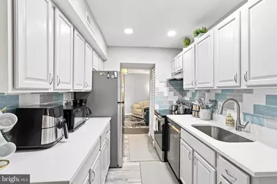 7728 Hanover Parkway #304, Greenbelt, MD 20770 - Photo 3