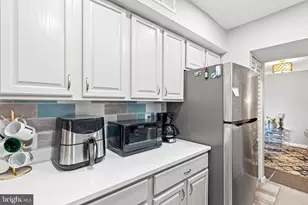 7728 Hanover Pkwy, Greenbelt, MD 20770 - Photo 9