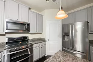 10202 Galaxy View Ln, Lanham, MD 20706 - Photo 25