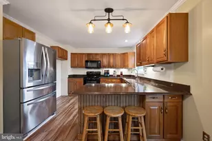 7507 Dover Ln, Lanham, MD 20706 - Photo 9