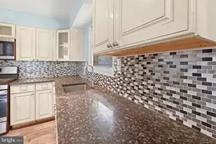 2217 Columbia Pl, Landover, MD 20785 - Photo 9