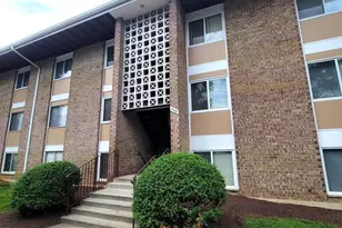 527 Wilson Bridge Dr, Oxon Hill, MD 20745 - Photo 1