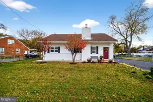 5918 Robin Ln, Suitland, MD 20746 - Photo 3