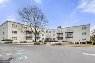 5601 Parker House Terrace, Hyattsville, MD 20782 - Photo 5