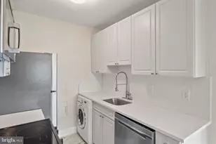 5601 Parker House Terrace, Hyattsville, MD 20782 - Photo 11