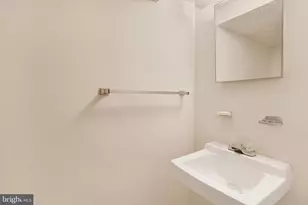 5409 Woodland Ct, Oxon Hill, MD 20745 - Photo 25