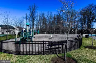 2823 Trotter Park Ln, Lanham, MD 20706 - Photo 53