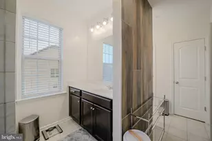 2823 Trotter Park Ln, Lanham, MD 20706 - Photo 25