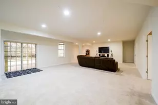 2823 Trotter Park Ln, Lanham, MD 20706 - Photo 41