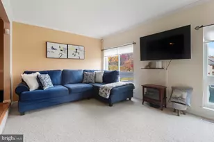 8264 Canning Terrace, Greenbelt, MD 20770 - Photo 9