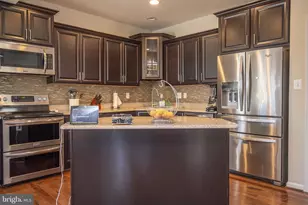 2703 Swann Wing Ct, Lanham, MD 20706 - Photo 17