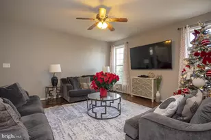 2703 Swann Wing Ct, Lanham, MD 20706 - Photo 13