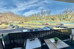 8012 Lakecrest Dr, Greenbelt, MD 20770 - Photo 17