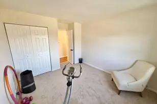 8012 Lakecrest Dr, Greenbelt, MD 20770 - Photo 27