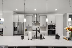 619 Glen Lake Dr, Bowie, MD 20716 - Photo 9