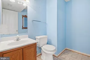 3413 Keystone Manor Pl, District Heights, MD 20747 - Photo 9