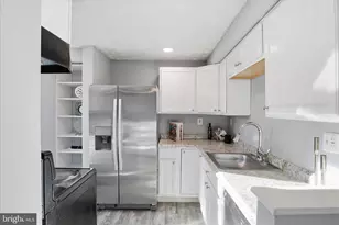 404 Shady Glen Dr, Capitol Heights, MD 20743 - Photo 13