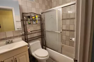 4126 Hanson Oaks Dr, Hyattsville, MD 20784 - Photo 17