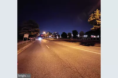 4126 Hanson Oaks Drive, Hyattsville, MD 20784 - Photo 27