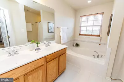 13400 Oaklands Manor Drive, Laurel, MD 20708 - Photo 27