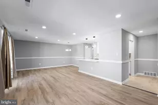 529 Wilson Bridge Dr, Oxon Hill, MD 20745 - Photo 1