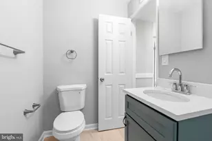 529 Wilson Bridge Dr, Oxon Hill, MD 20745 - Photo 15