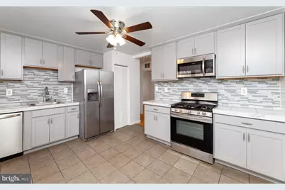 8110 Phelps Place, District Heights, MD 20747 - Photo 9