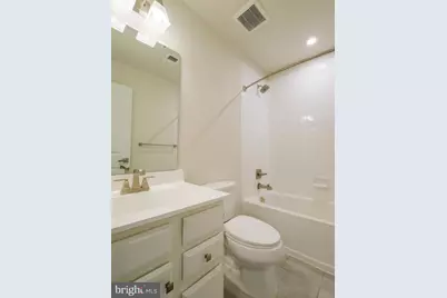 2828 Arts Boulevard, Suitland, MD 20746 - Photo 19