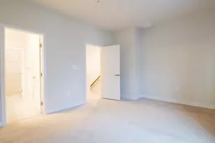 2828 Arts Blvd, Suitland, MD 20746 - Photo 13