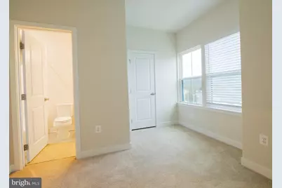 2828 Arts Boulevard, Suitland, MD 20746 - Photo 15