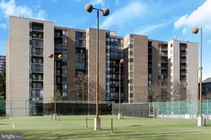 9200 Edwards Way, Hyattsville, MD 20783 - Photo 3