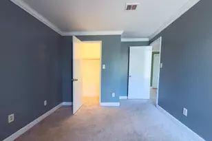 3327 Huntley Sq Dr, Temple Hills, MD 20748 - Photo 17