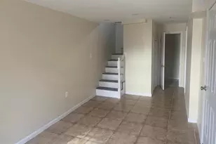 6417 Knollbrook Dr, Hyattsville, MD 20783 - Photo 3