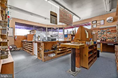 4500 Queensbury, Riverdale, MD 20737 - Photo 9