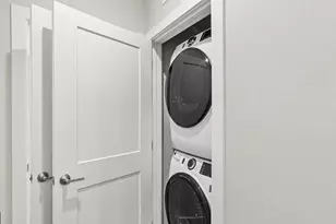 4851 Ellin Rd, Hyattsville, MD 20784 - Photo 9