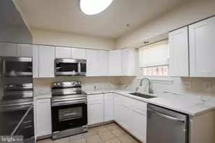 1739 Countrywood Ct, Landover, MD 20785 - Photo 3