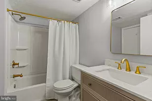 8005 Mandan Rd, Greenbelt, MD 20770 - Photo 17