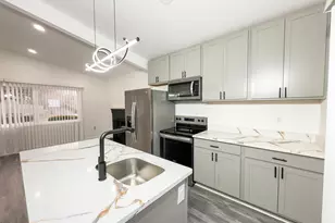 6005 Middleton Ln, Temple Hills, MD 20748 - Photo 9