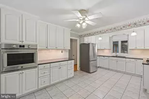 12707 Beaverdale Ln, Bowie, MD 20715 - Photo 13