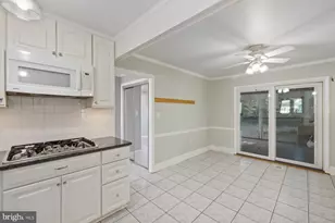 12707 Beaverdale Ln, Bowie, MD 20715 - Photo 17