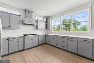 623 Trimaran Wy, Oxon Hill, MD 20745 - Photo 11