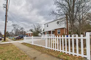 9723 Narragansett Pkwy, College Park, MD 20740 - Photo 29