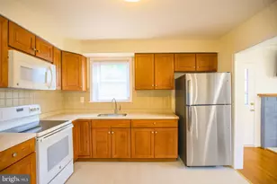 9200 Pine View Ln, Clinton, MD 20735 - Photo 7