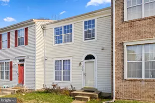 3606 Wood Creek, Suitland, MD 20746 - Photo 3