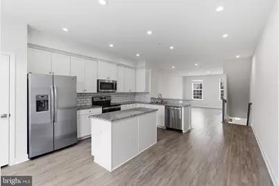 4901 Crest View Drive, Hyattsville, MD 20782 - Photo 3