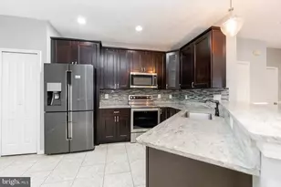 16508 Eldbridge Ln, Bowie, MD 20716 - Photo 5