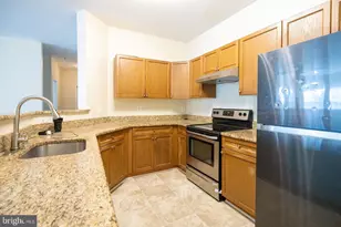 3114 Irma Ct, Suitland, MD 20746 - Photo 3