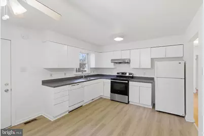 4904 Hollywood Road, College Park, MD 20740 - Photo 9